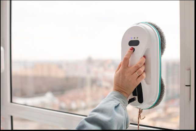 Smart Automatic Window Cleaner Robot – Remote Control Glass Cleaning Machine with Strong Suction & Edge Detection